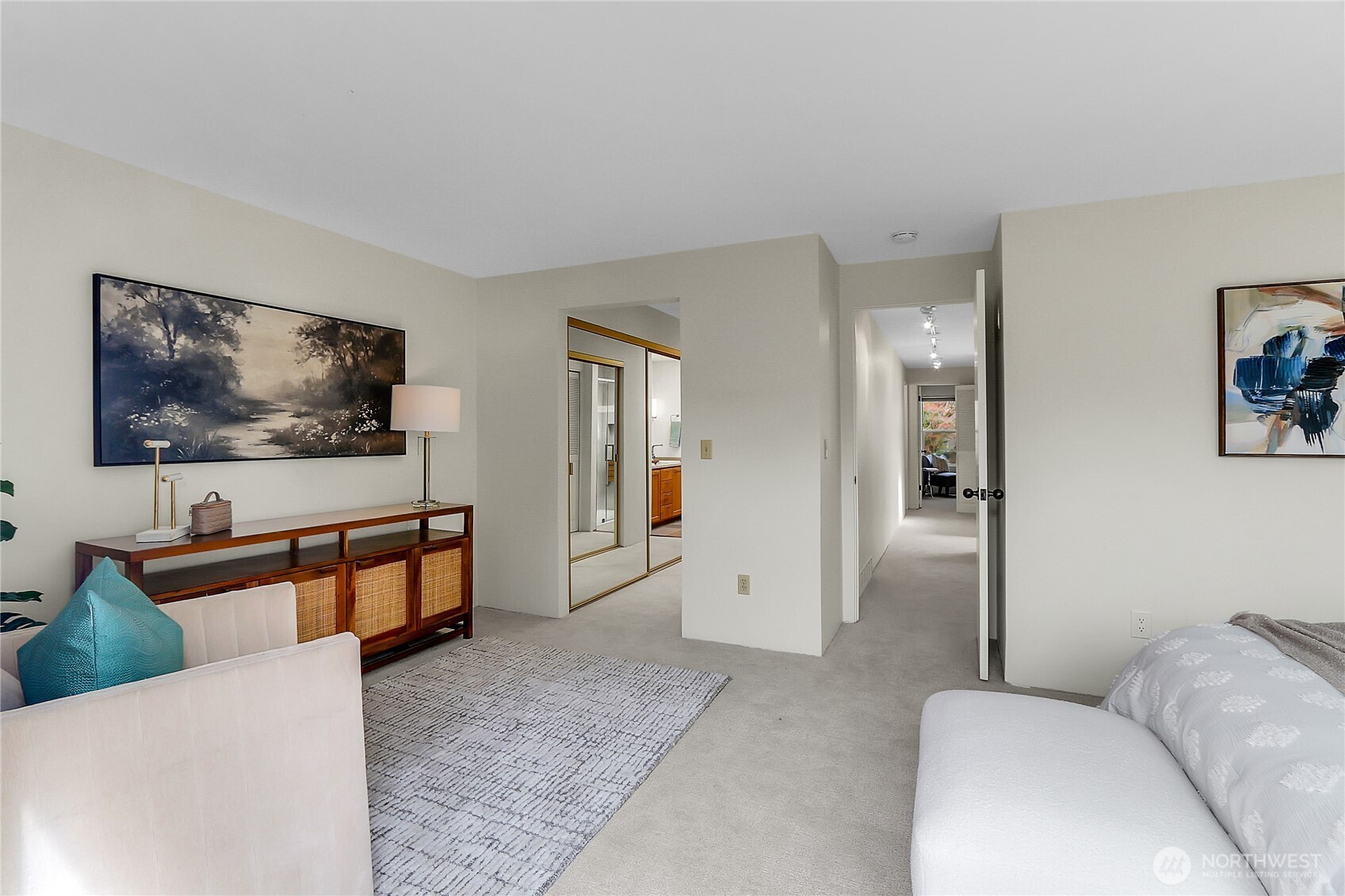 1550 NW 195th Street #106, Shoreline, WA 98177