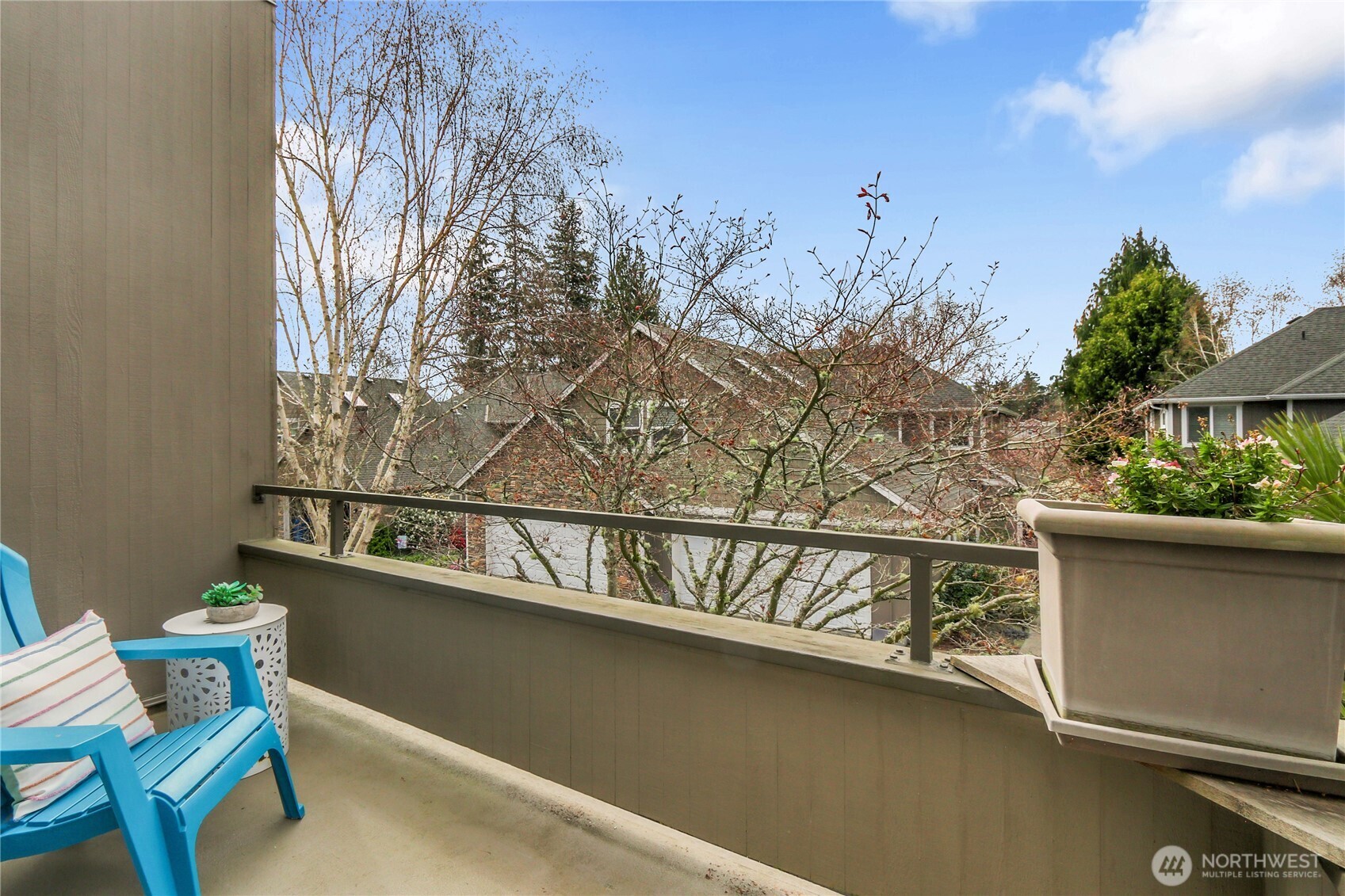 1550 NW 195th Street #106, Shoreline, WA 98177