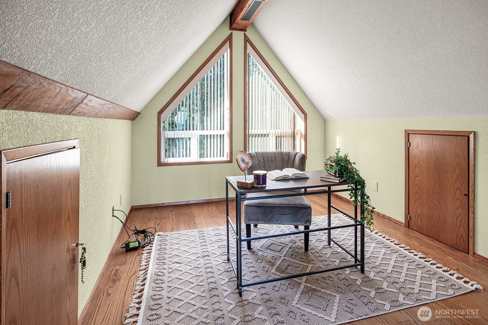 6819 Cliff Avenue SW, Longbranch, WA 98351