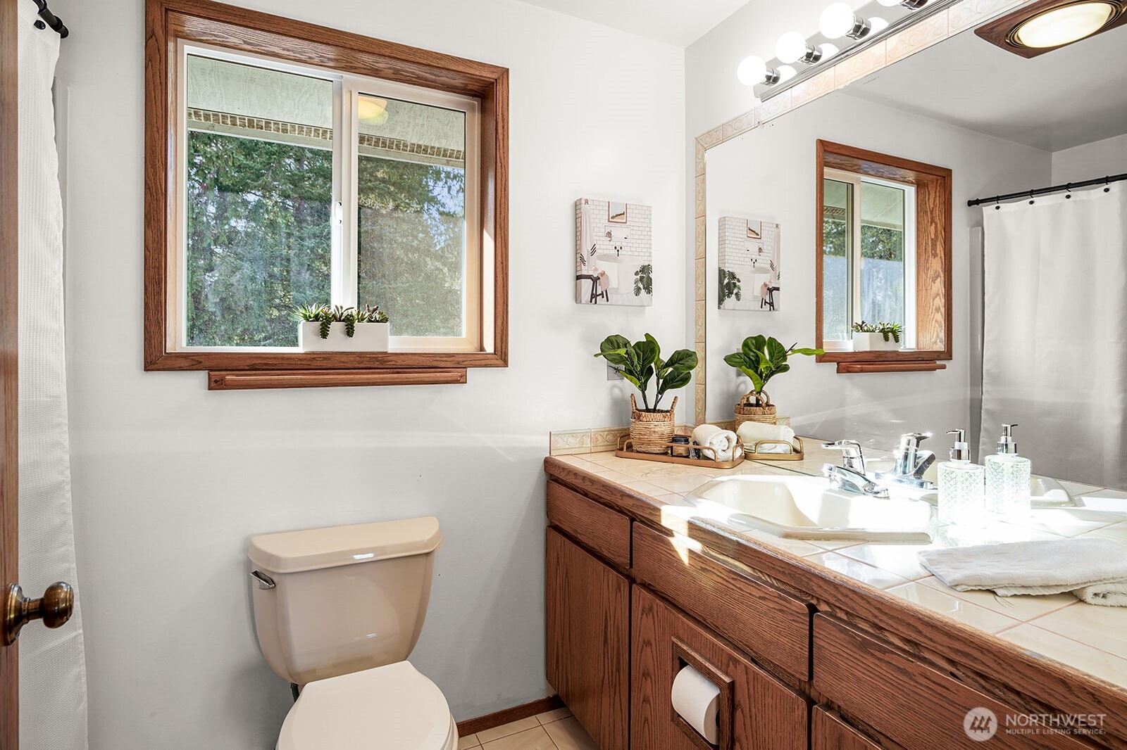 6819 Cliff Avenue SW, Longbranch, WA 98351