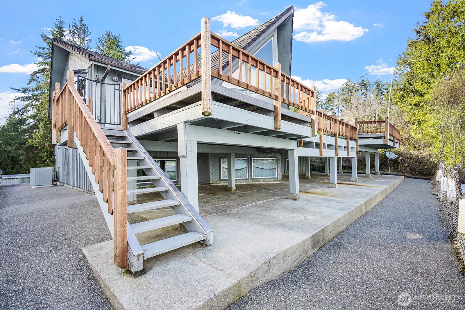 6819 Cliff Avenue SW, Longbranch, WA 98351