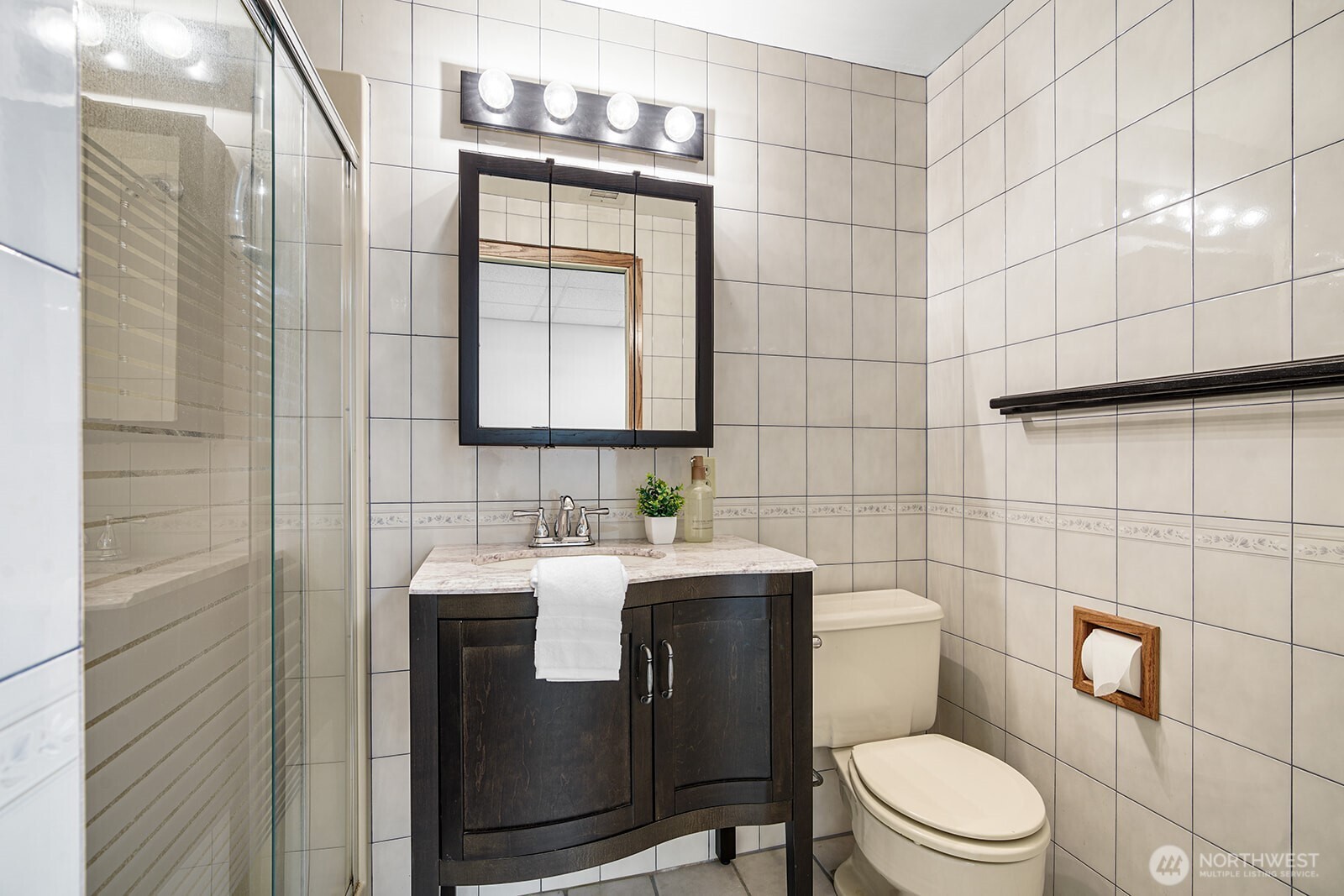 6819 Cliff Avenue SW, Longbranch, WA 98351