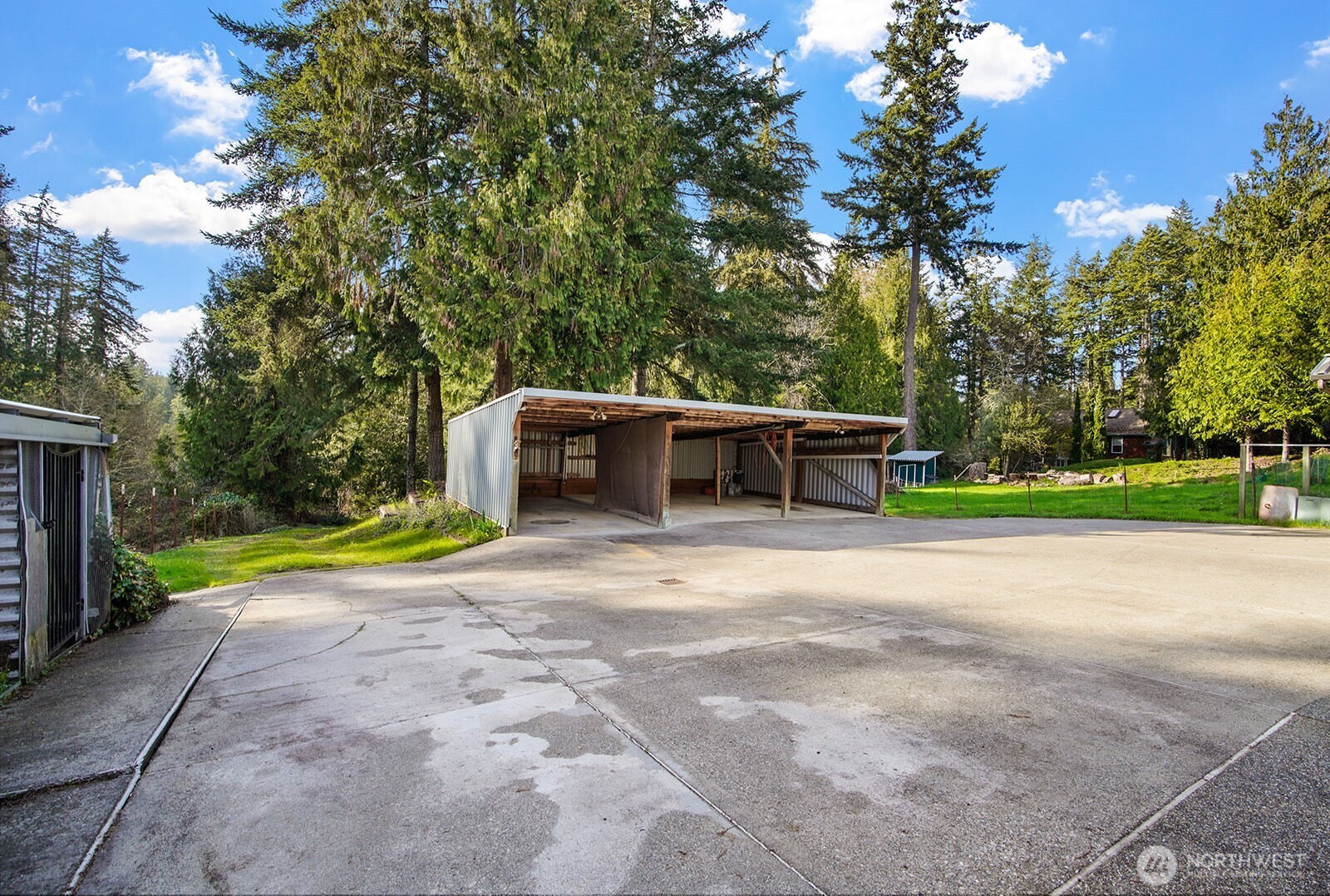 6819 Cliff Avenue SW, Longbranch, WA 98351