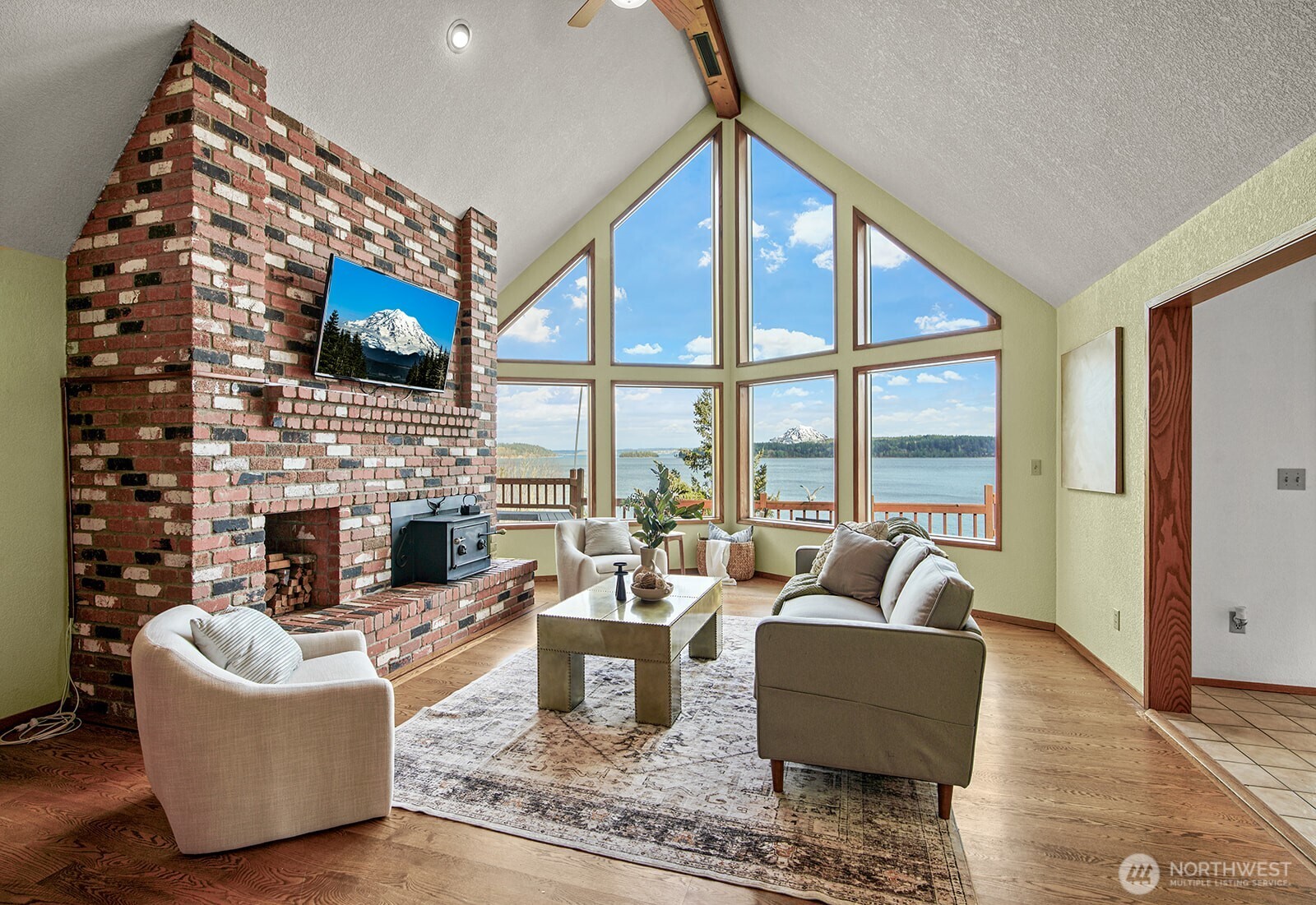 6819 Cliff Avenue SW, Longbranch, WA 98351