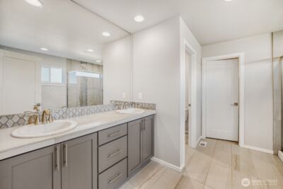 12482 SE 301st Place , Auburn, WA 98092-2045 - Photo 13