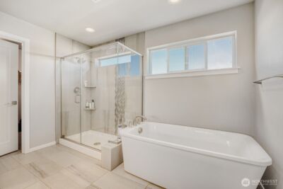 12482 SE 301st Place , Auburn, WA 98092-2045 - Photo 15