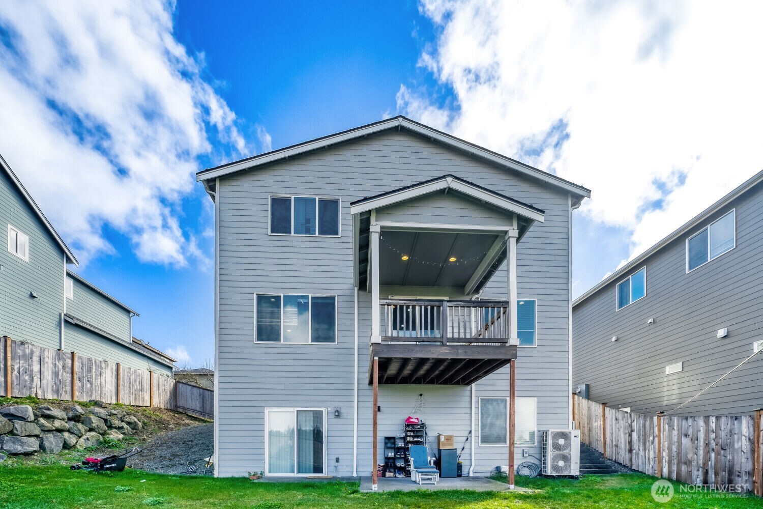 12482 SE 301st Place , Auburn, WA 98092-2045