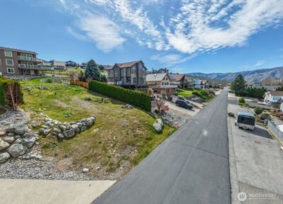 460 Lakefront Drive , Orondo, WA 98843 - Photo 2