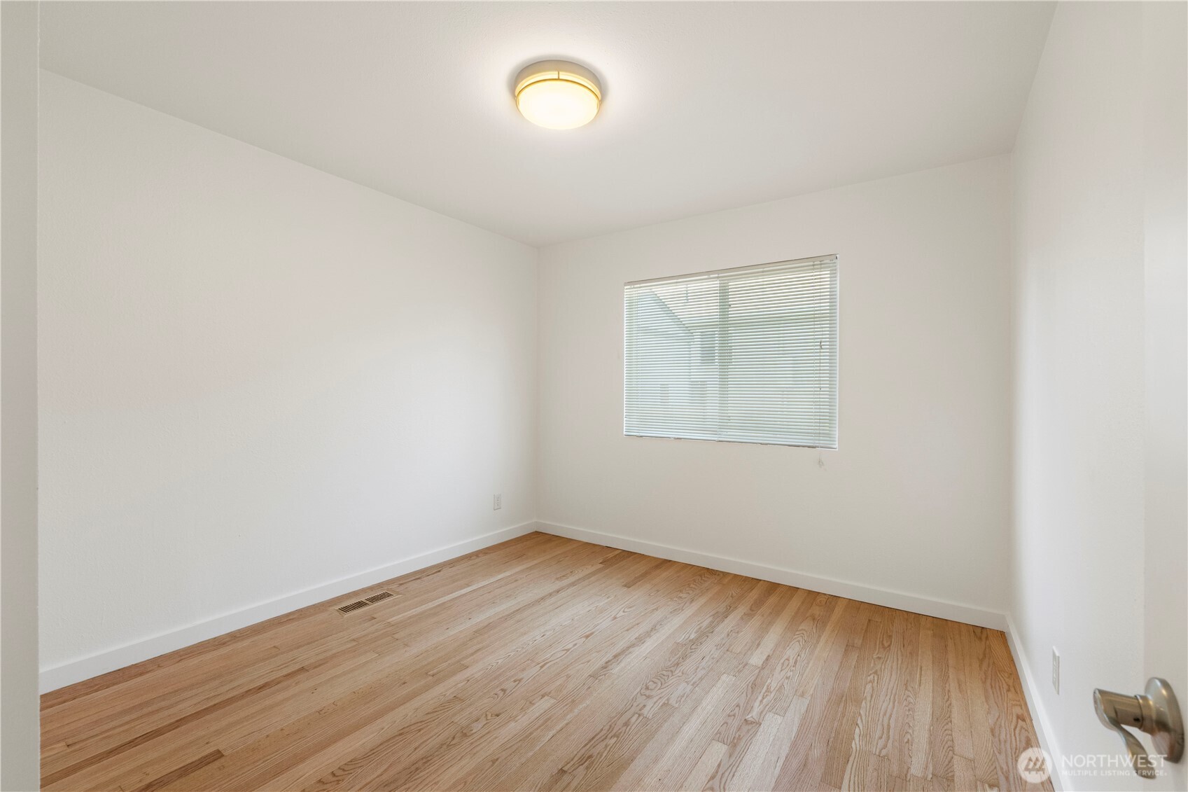 4520 S 8th Street , Tacoma, WA 98405