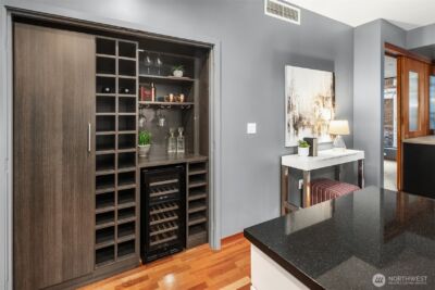 2716 Elliott Avenue #402, Seattle, WA 98121 - Photo 10