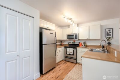 566 Prospect Street #108, Seattle, WA 98109 - Photo 7