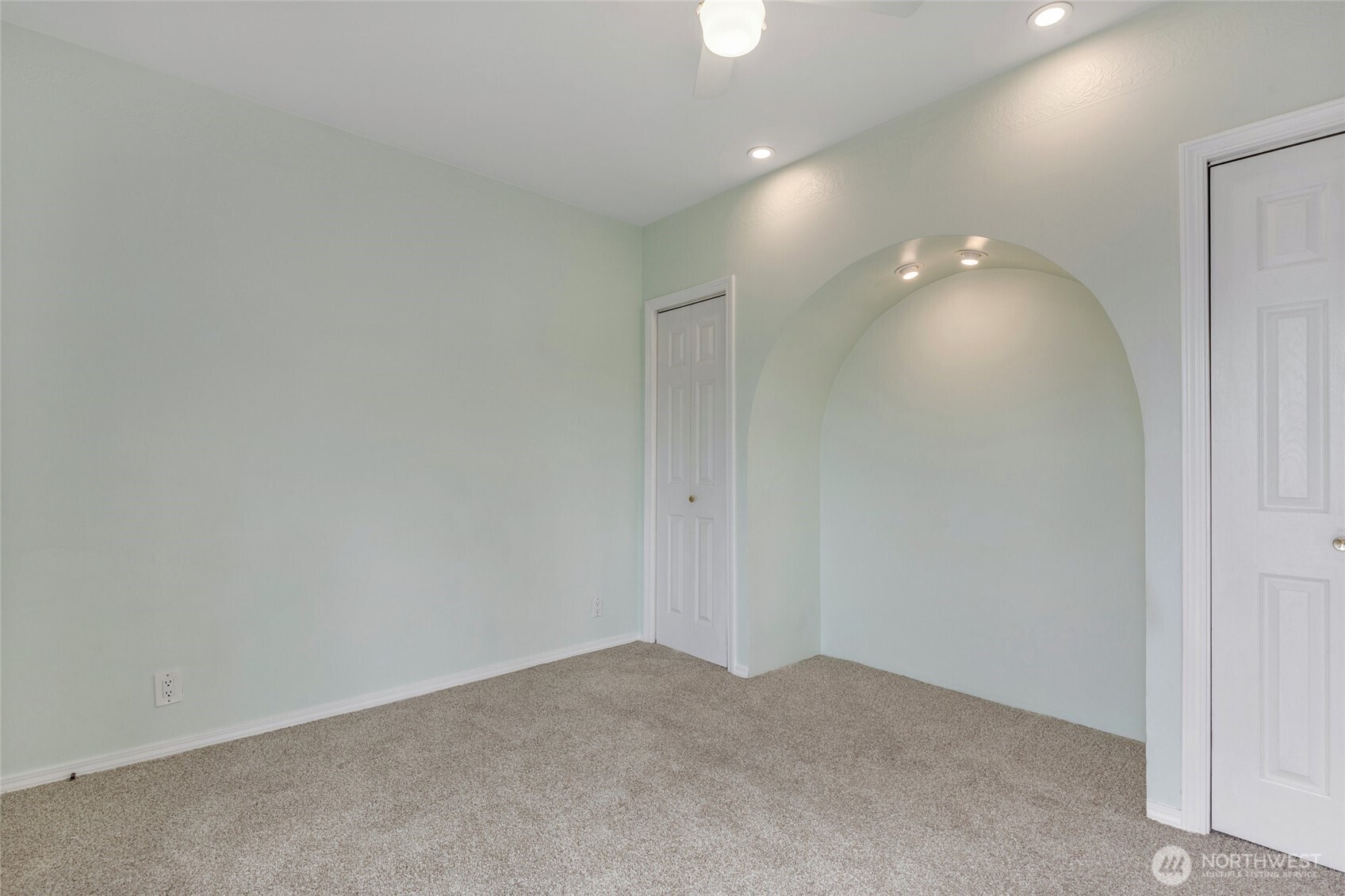 1022 Oakes Avenue , Everett, WA 98201-1544