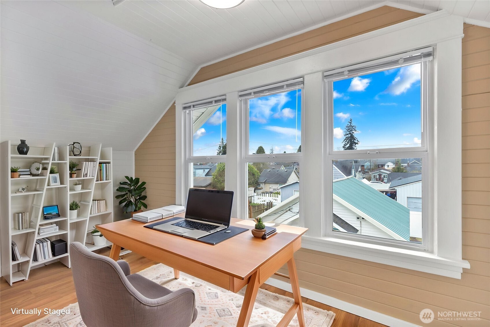 1022 Oakes Avenue , Everett, WA 98201-1544