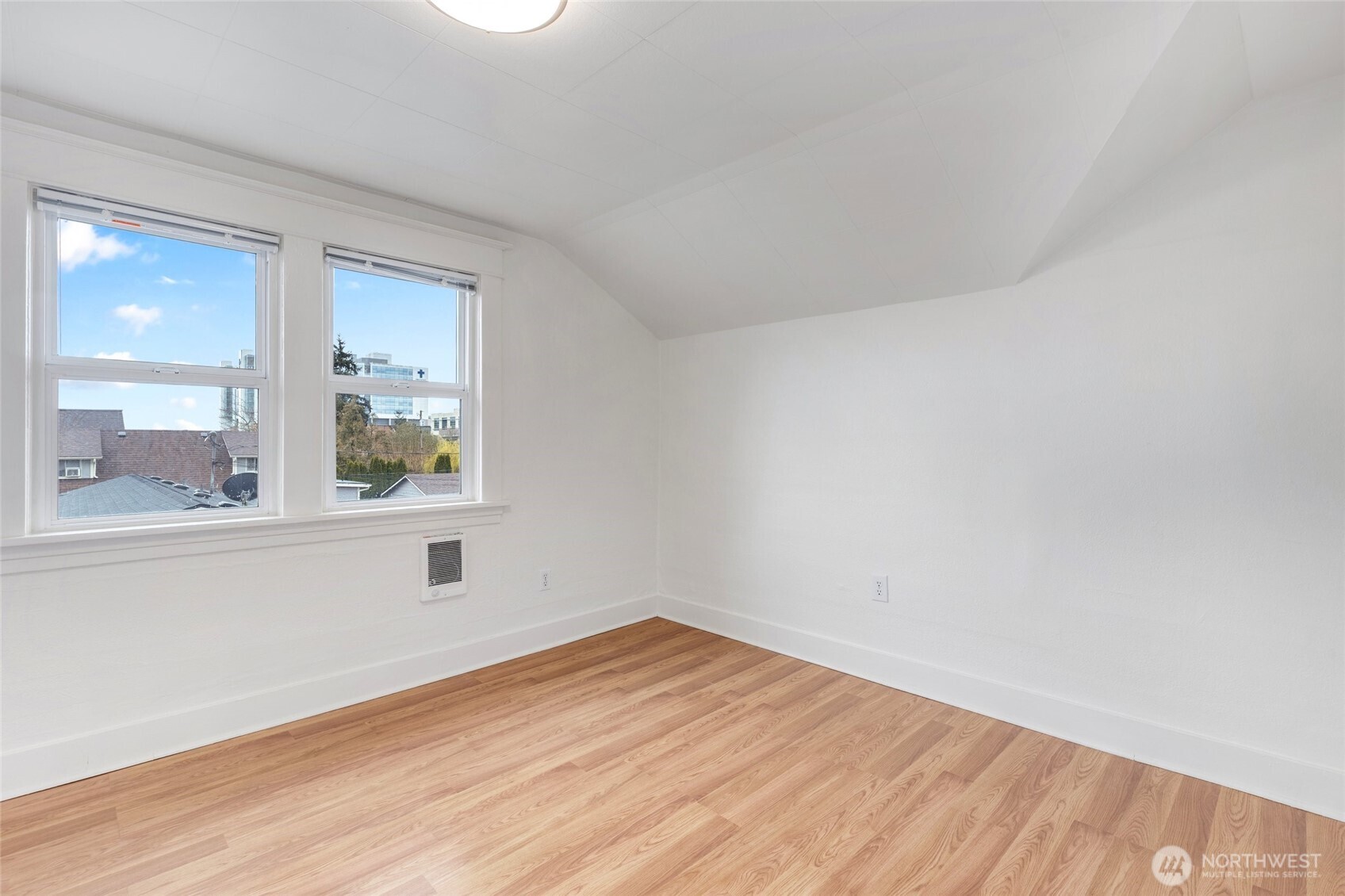 1022 Oakes Avenue , Everett, WA 98201-1544