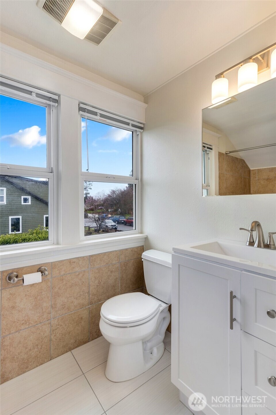 1022 Oakes Avenue , Everett, WA 98201-1544