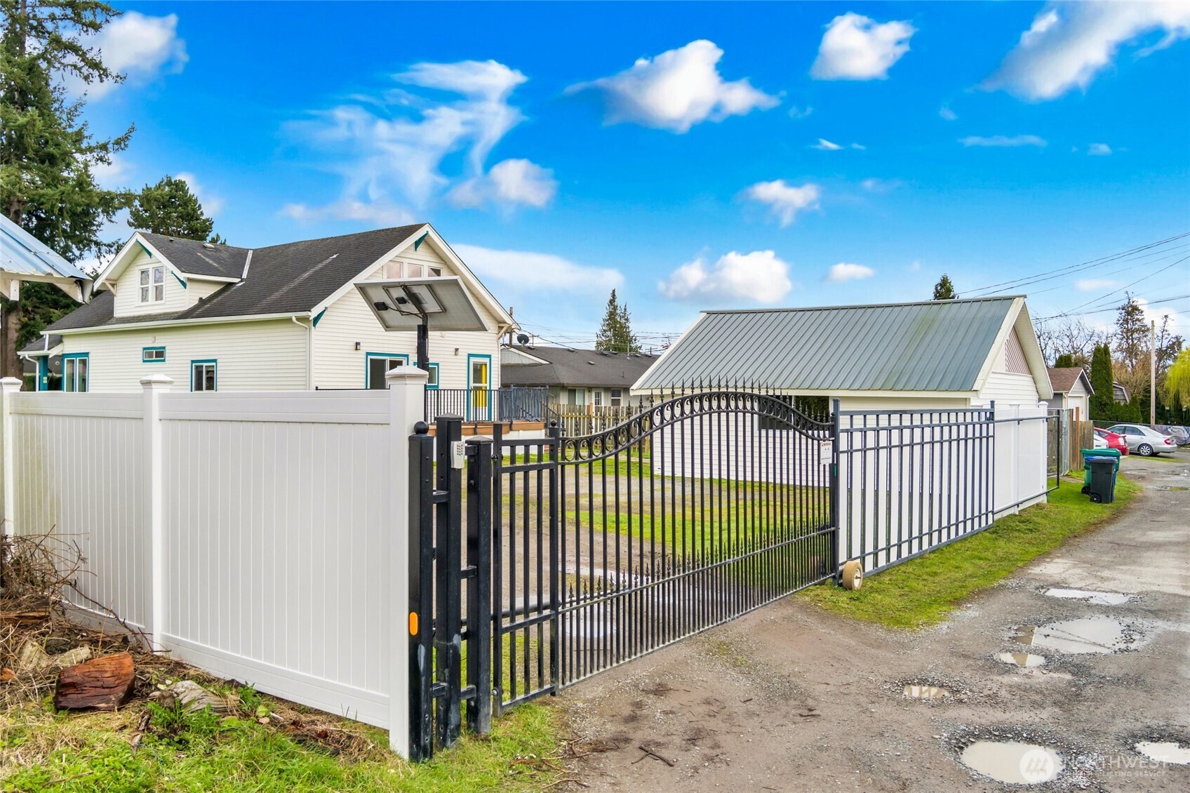 1022 Oakes Avenue , Everett, WA 98201-1544