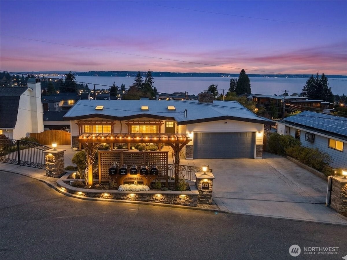 612 View Place , Edmonds, WA 98020