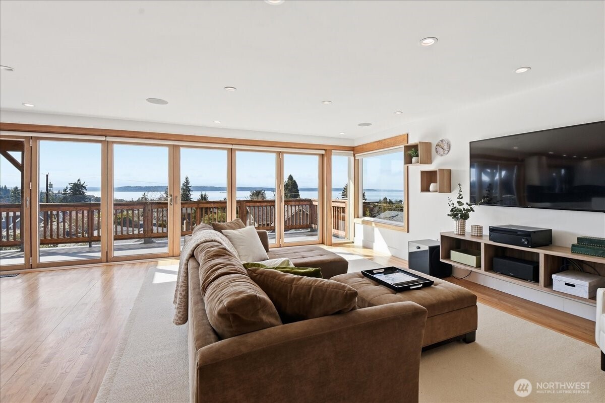 612 View Place , Edmonds, WA 98020