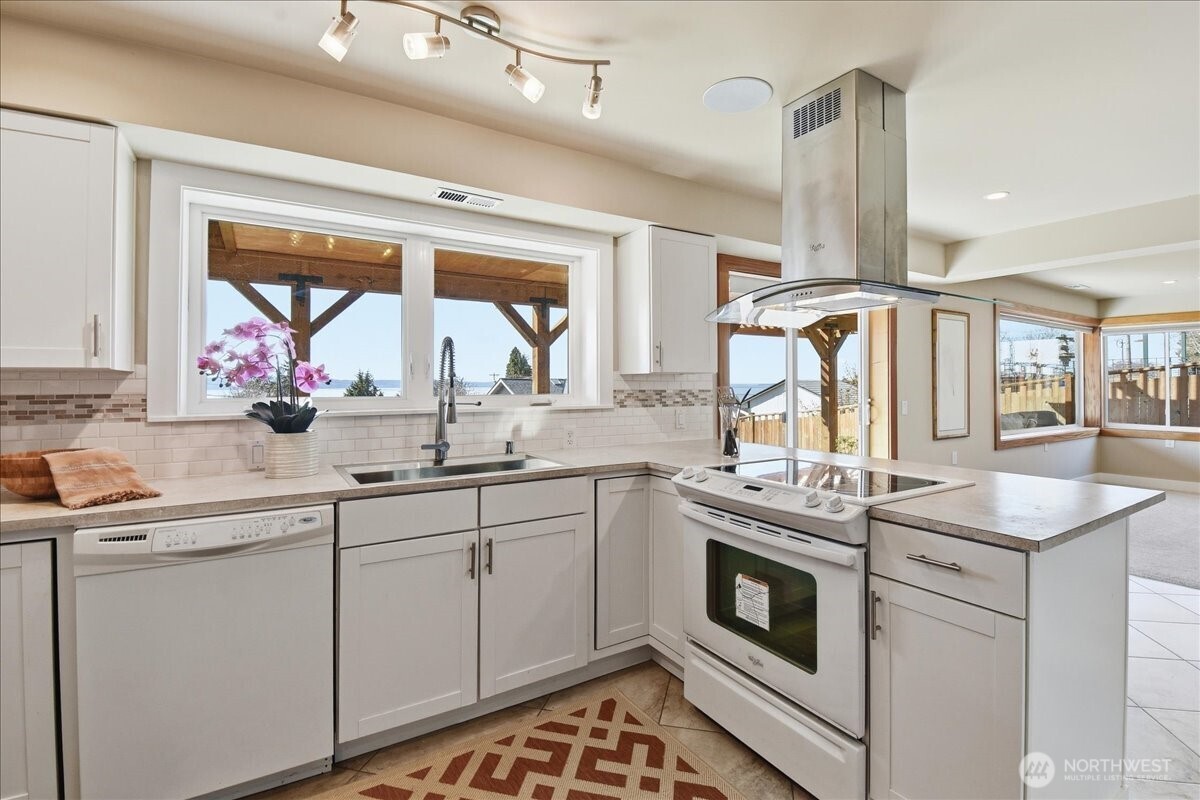 612 View Place , Edmonds, WA 98020