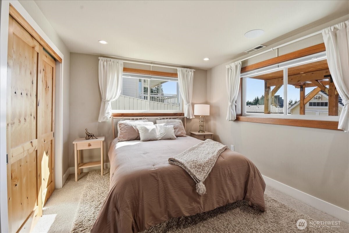 612 View Place , Edmonds, WA 98020