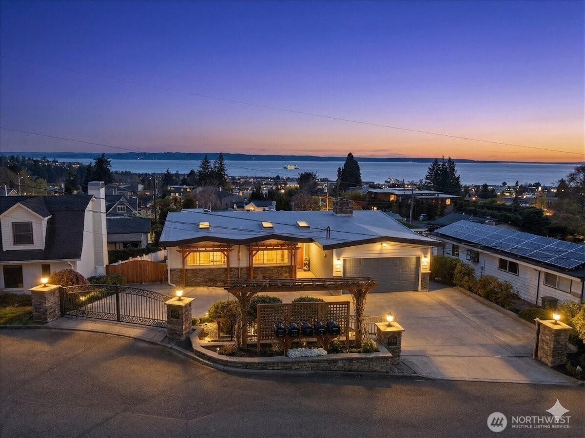 612 View Place , Edmonds, WA 98020