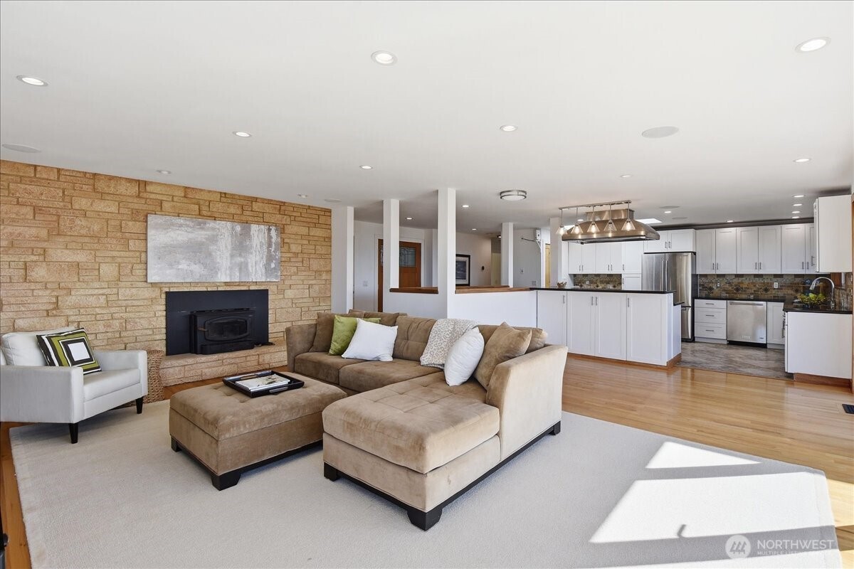 612 View Place , Edmonds, WA 98020