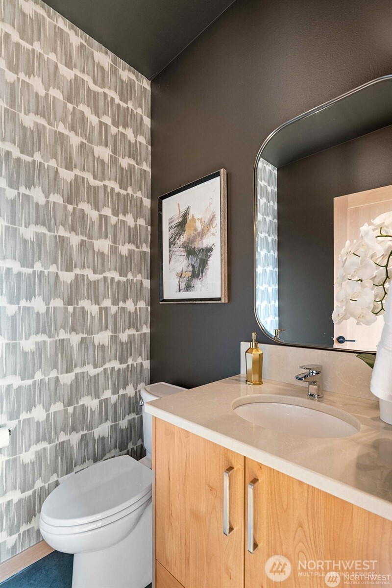 671 Ravens Home Lane , Malaga, WA 98828