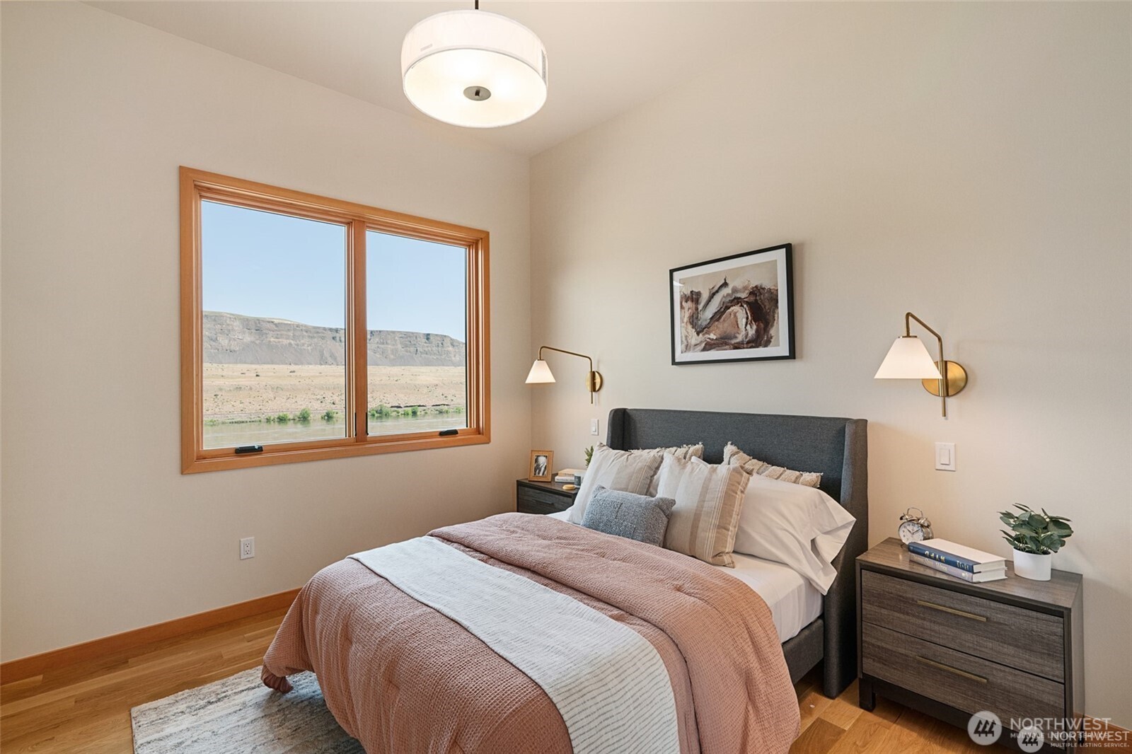 671 Ravens Home Lane , Malaga, WA 98828