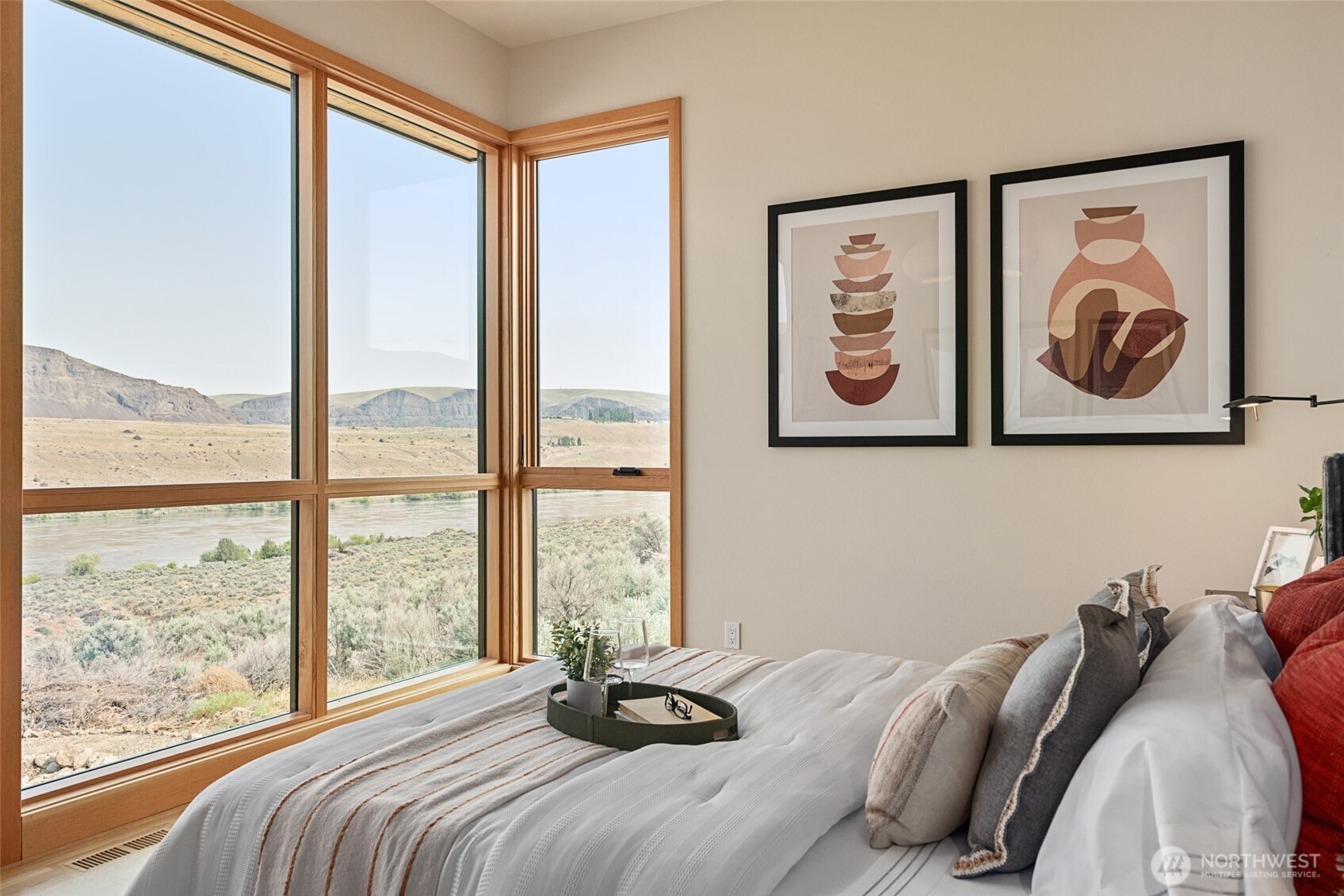 671 Ravens Home Lane , Malaga, WA 98828