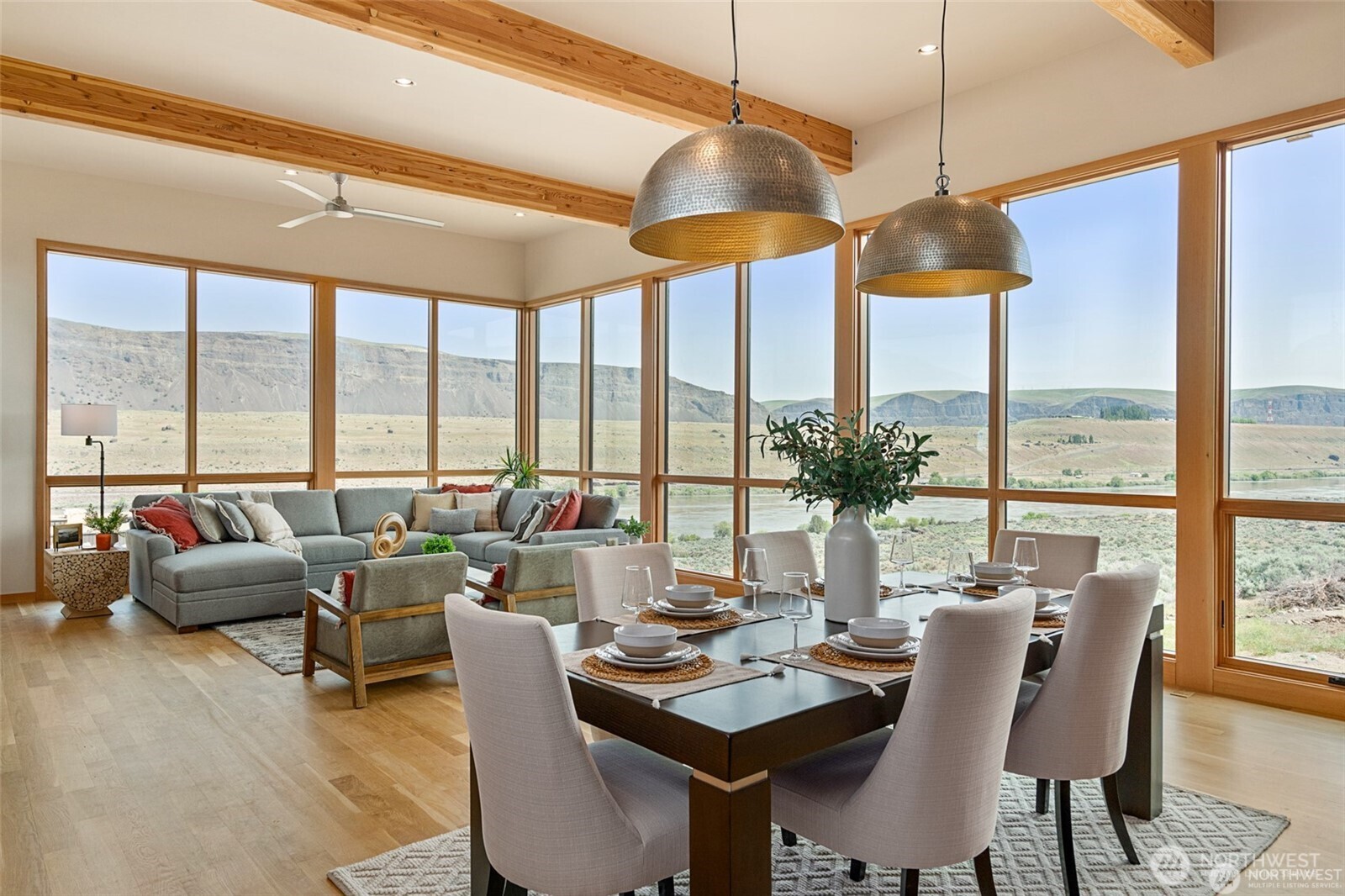 671 Ravens Home Lane , Malaga, WA 98828