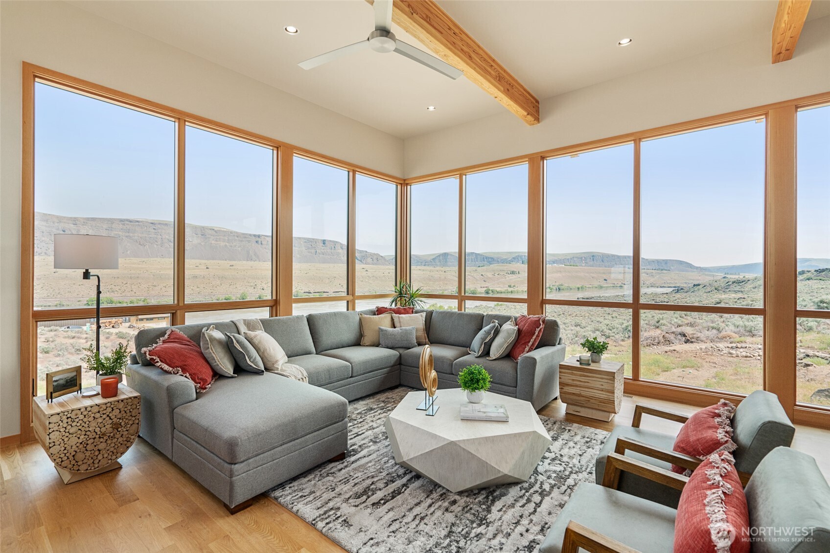 671 Ravens Home Lane , Malaga, WA 98828