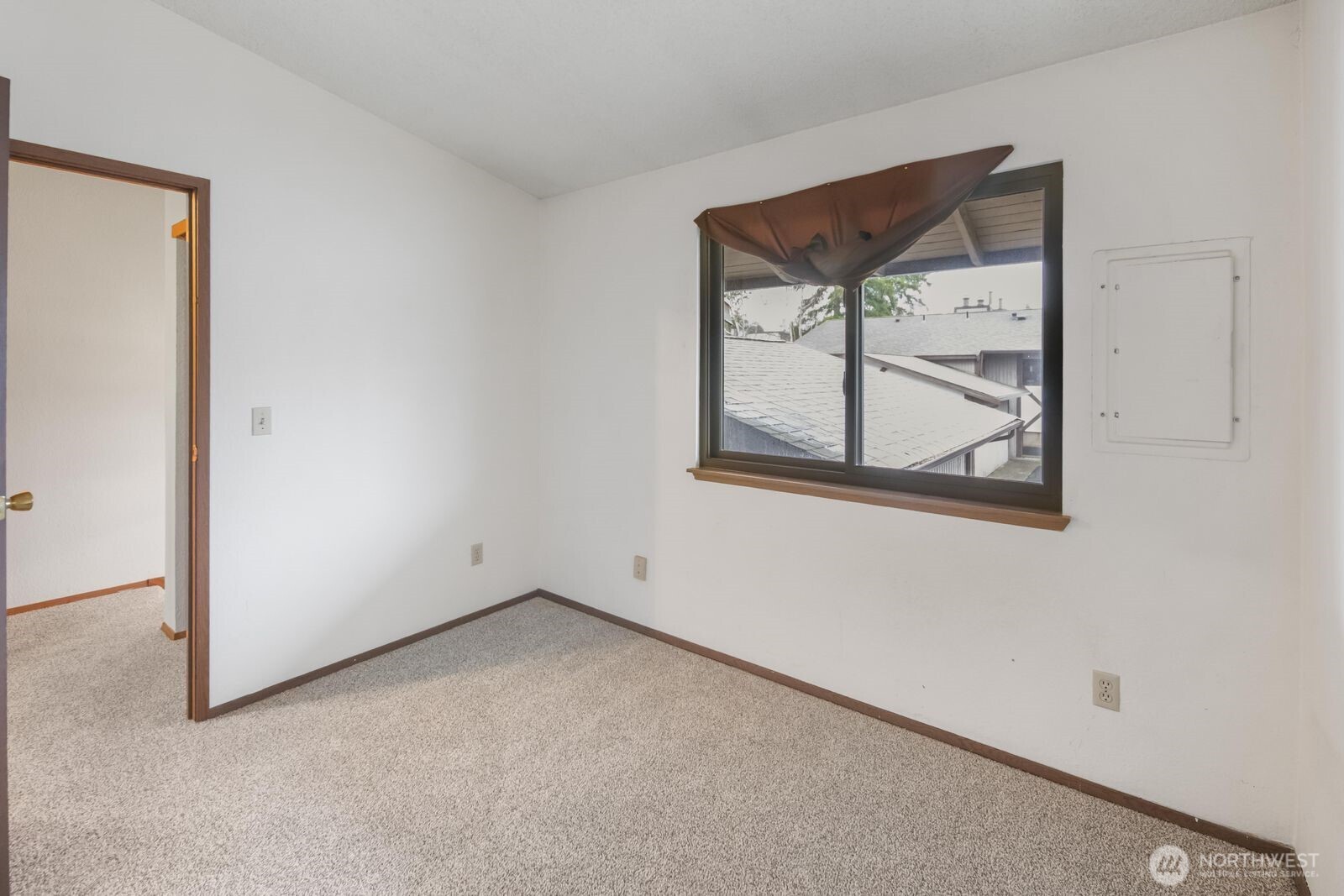 323 SW 112th Street #102, Seattle, WA 98146