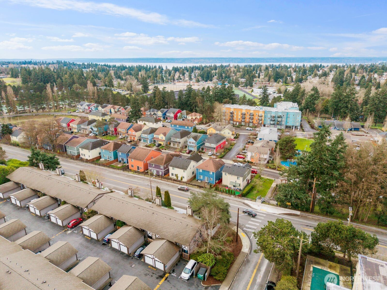 323 SW 112th Street #102, Seattle, WA 98146