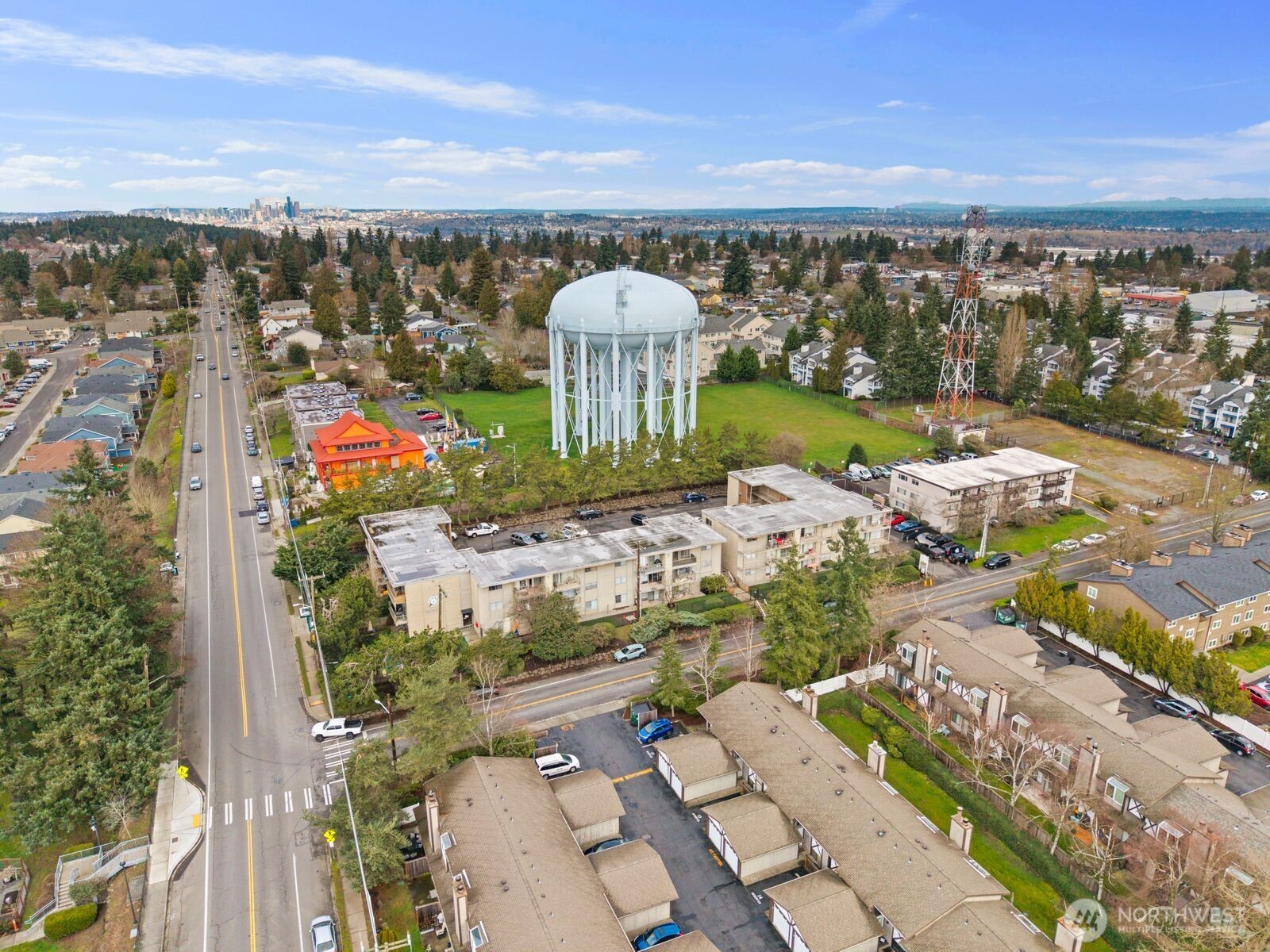 323 SW 112th Street #102, Seattle, WA 98146