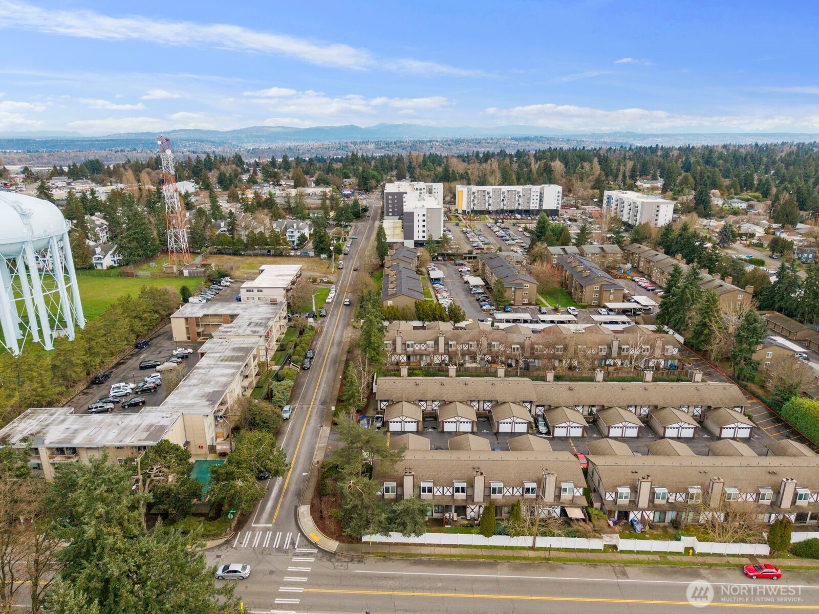 323 SW 112th Street #102, Seattle, WA 98146