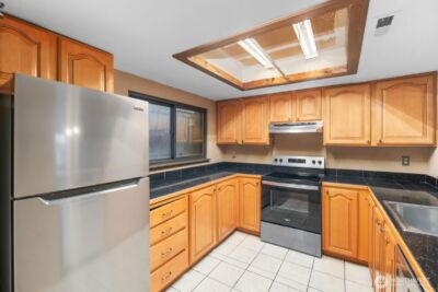 323 SW 112th Street #102, Seattle, WA 98146 - Photo 7