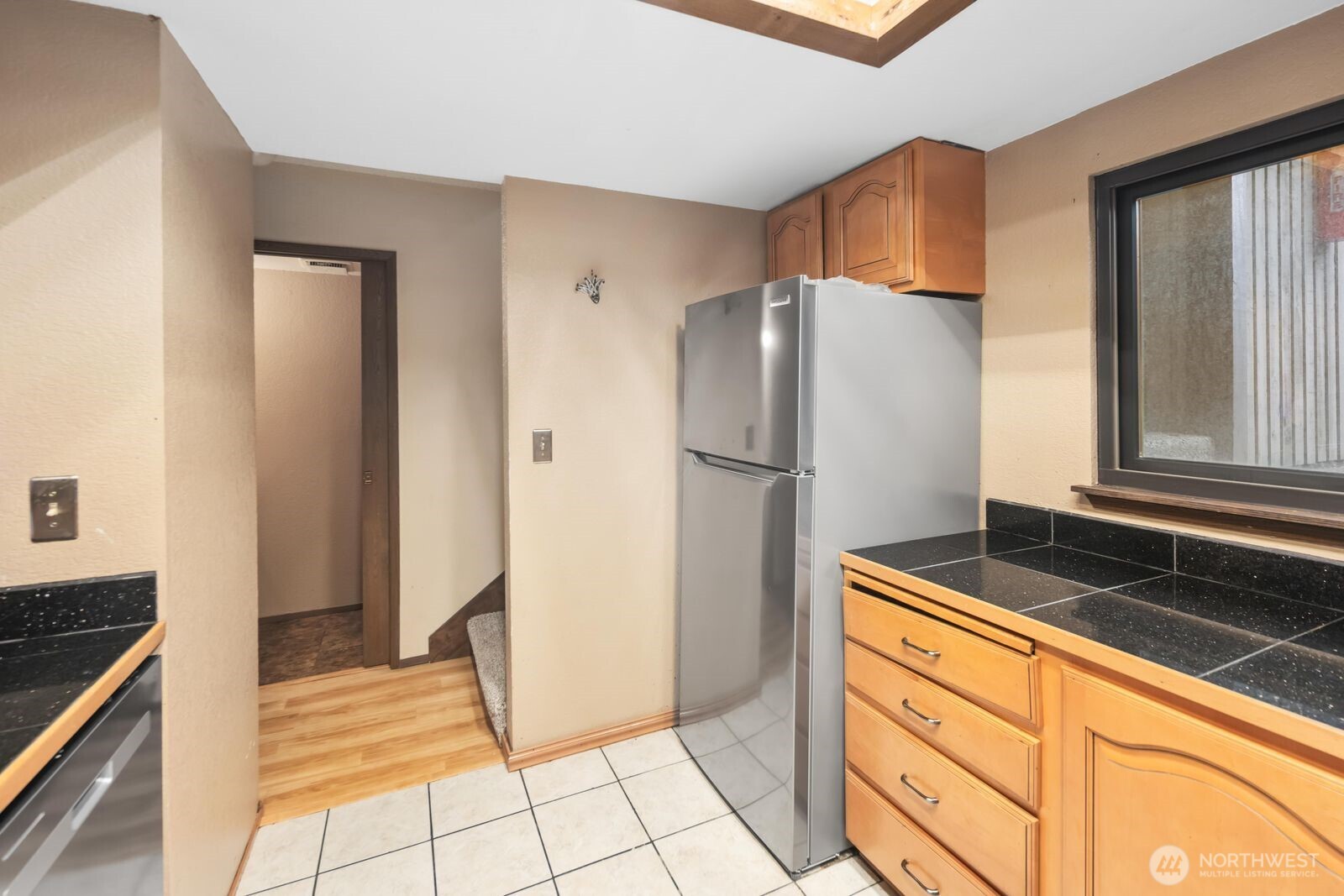 323 SW 112th Street #102, Seattle, WA 98146