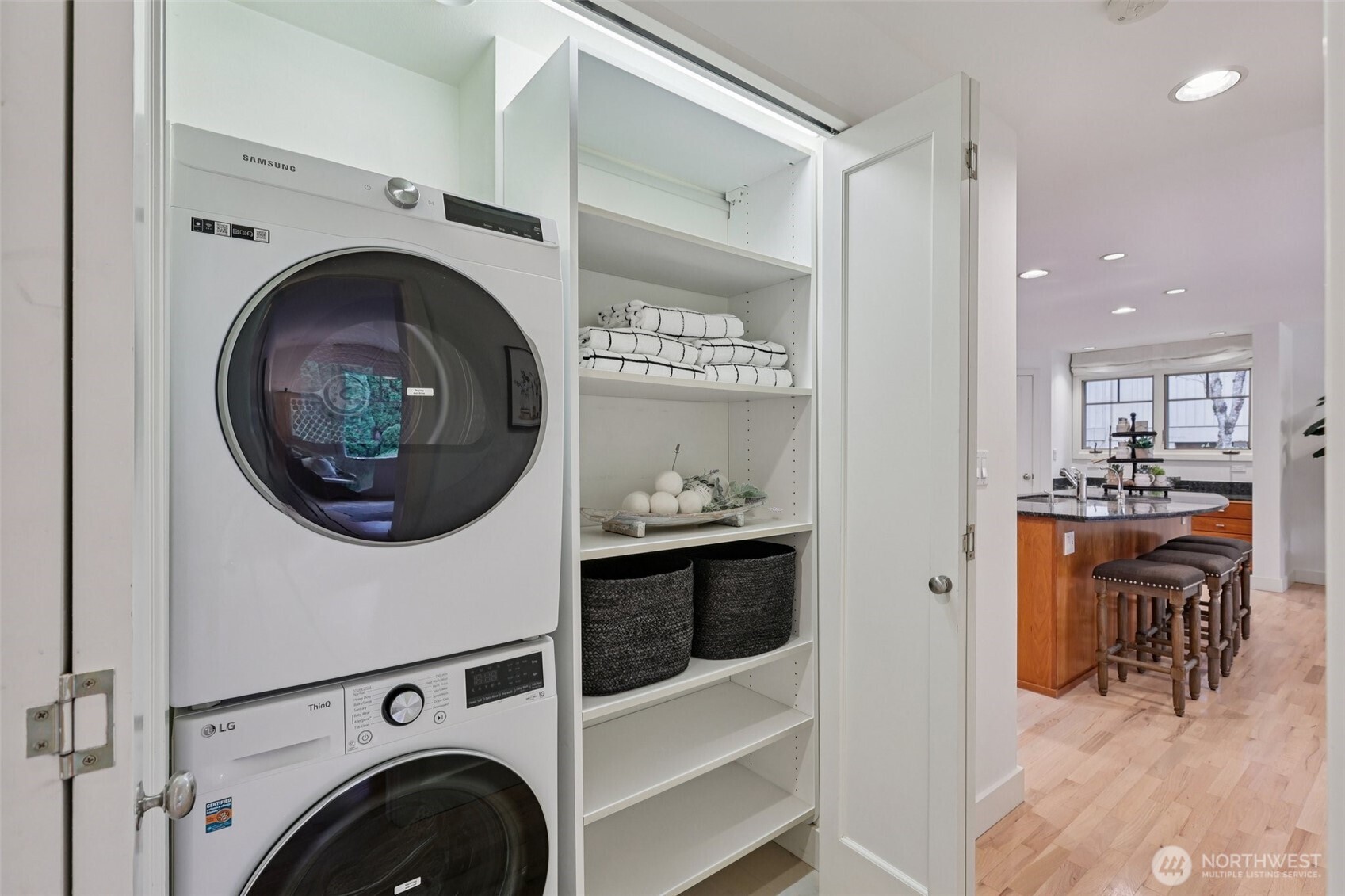 8021 SE 57th Street , Mercer Island, WA 98040