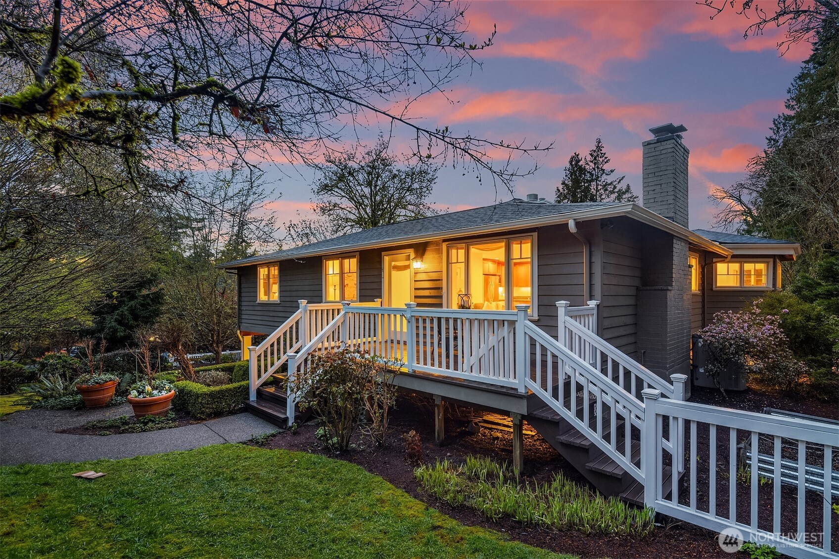 8021 SE 57th Street , Mercer Island, WA 98040