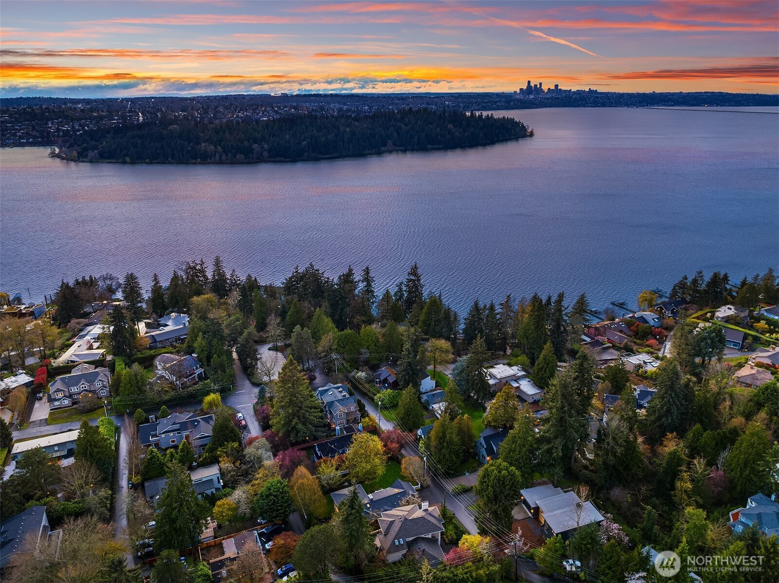 8021 SE 57th Street , Mercer Island, WA 98040