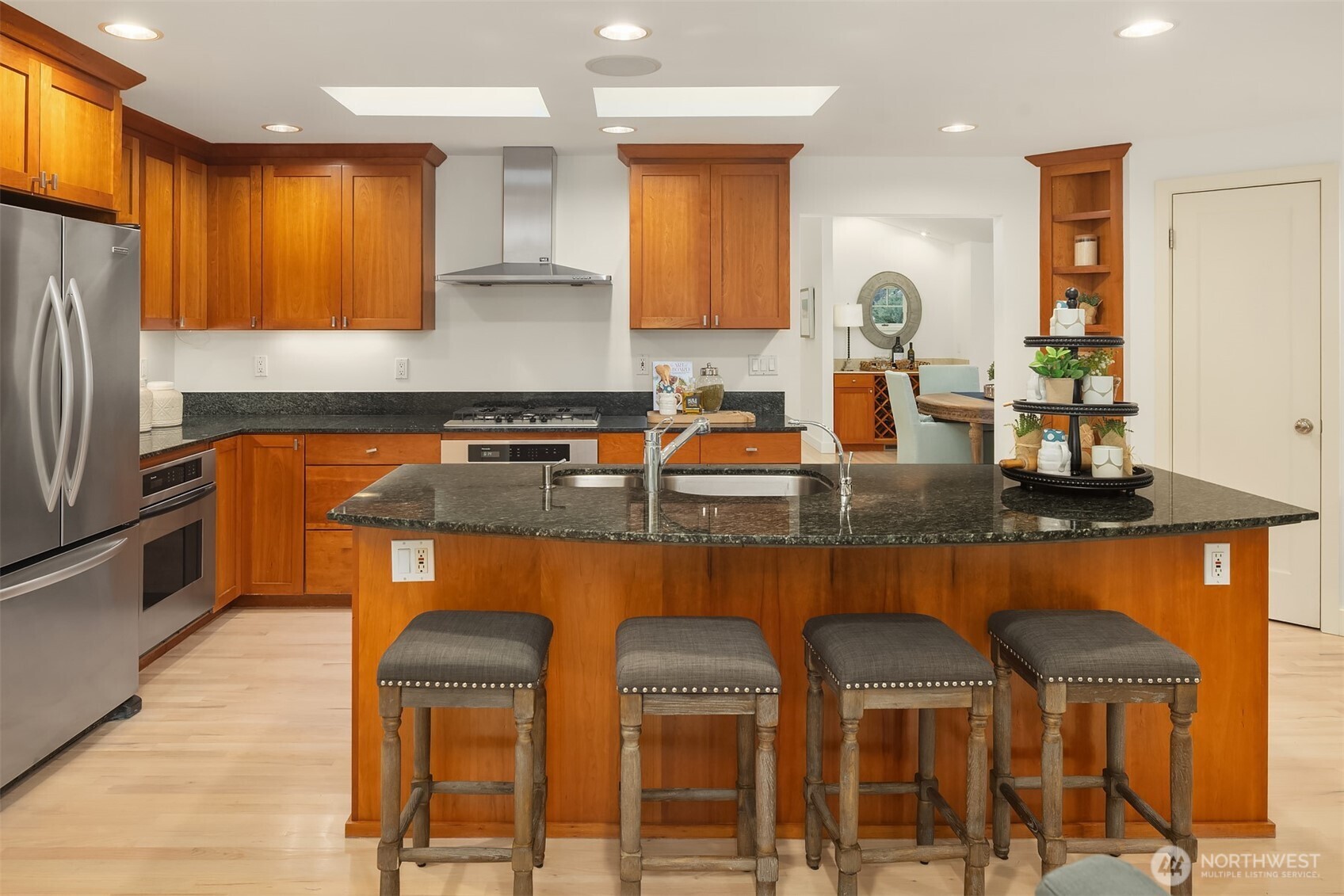 8021 SE 57th Street , Mercer Island, WA 98040