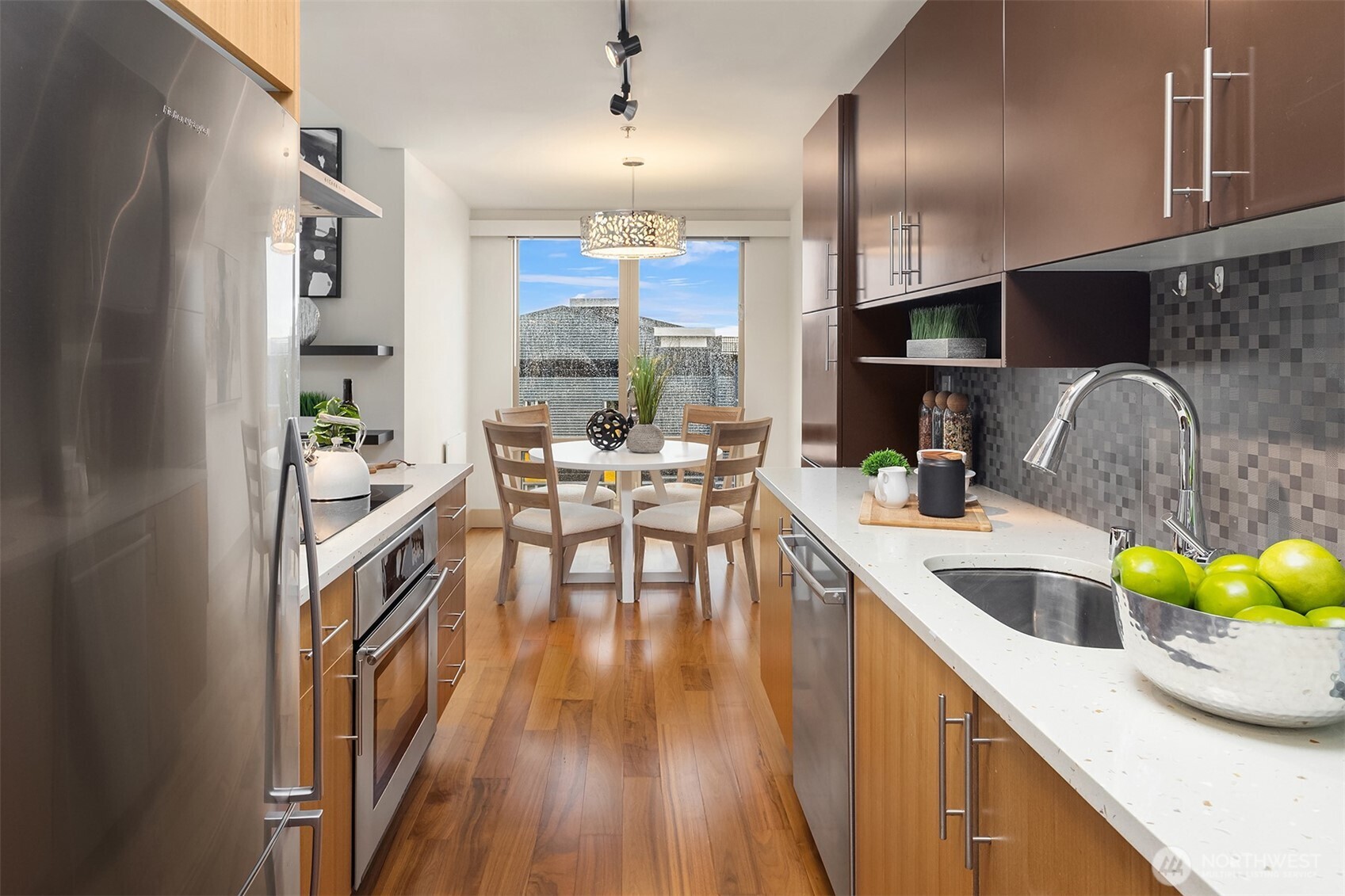 500 5th Avenue W #705, Seattle, WA 98119