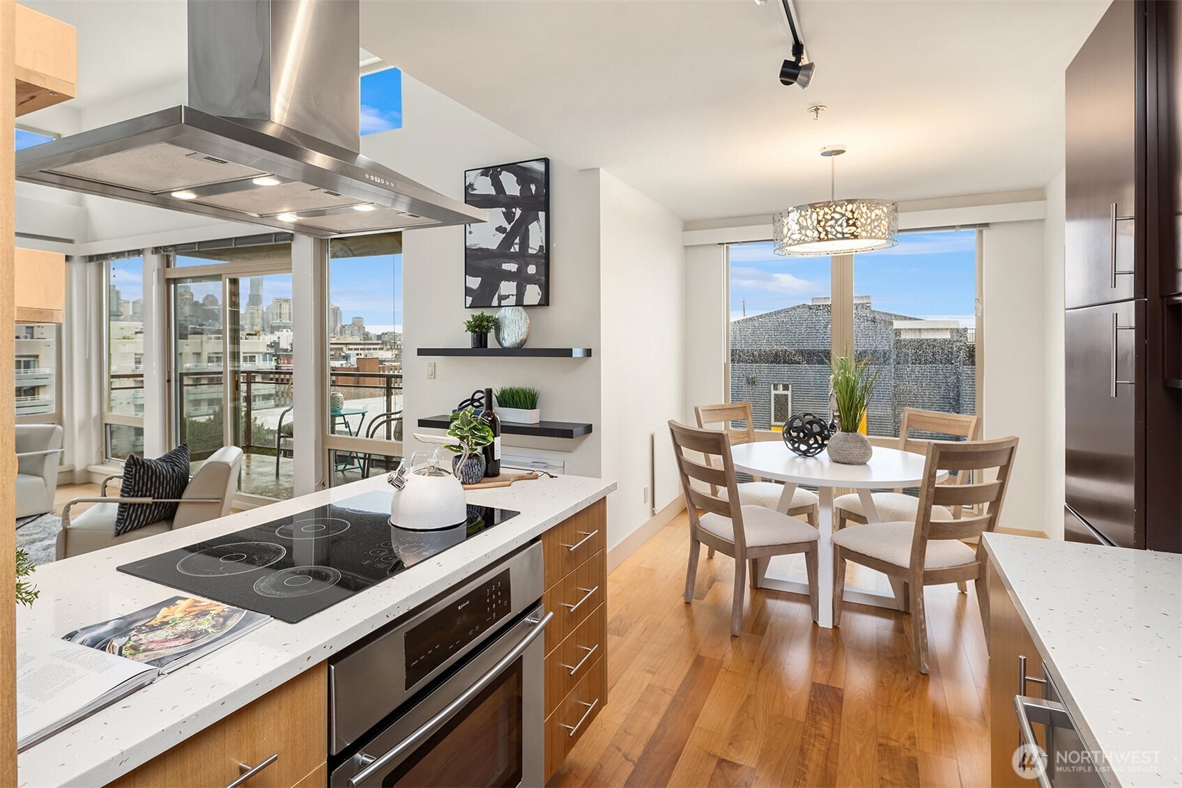 500 5th Avenue W #705, Seattle, WA 98119