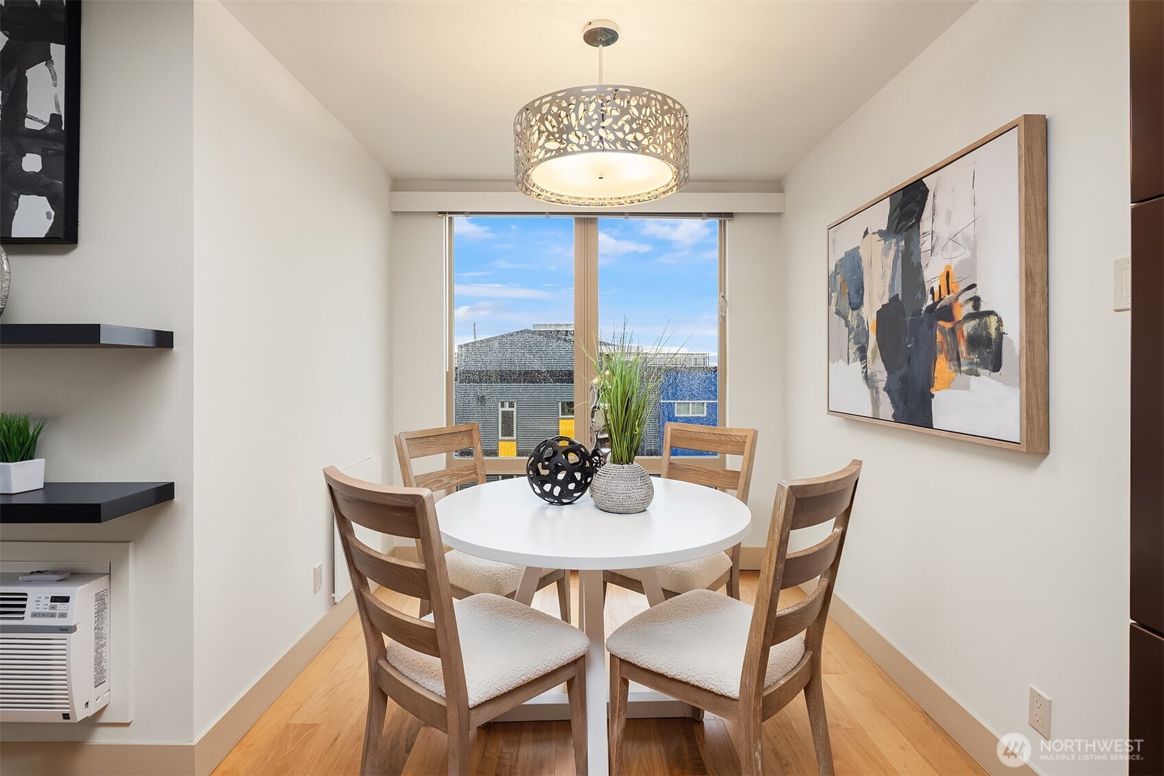 500 5th Avenue W #705, Seattle, WA 98119