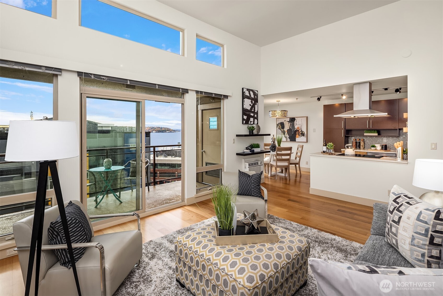 500 5th Avenue W #705, Seattle, WA 98119