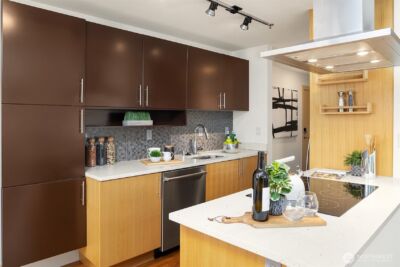 500 5th Avenue W #705, Seattle, WA 98119 - Photo 23