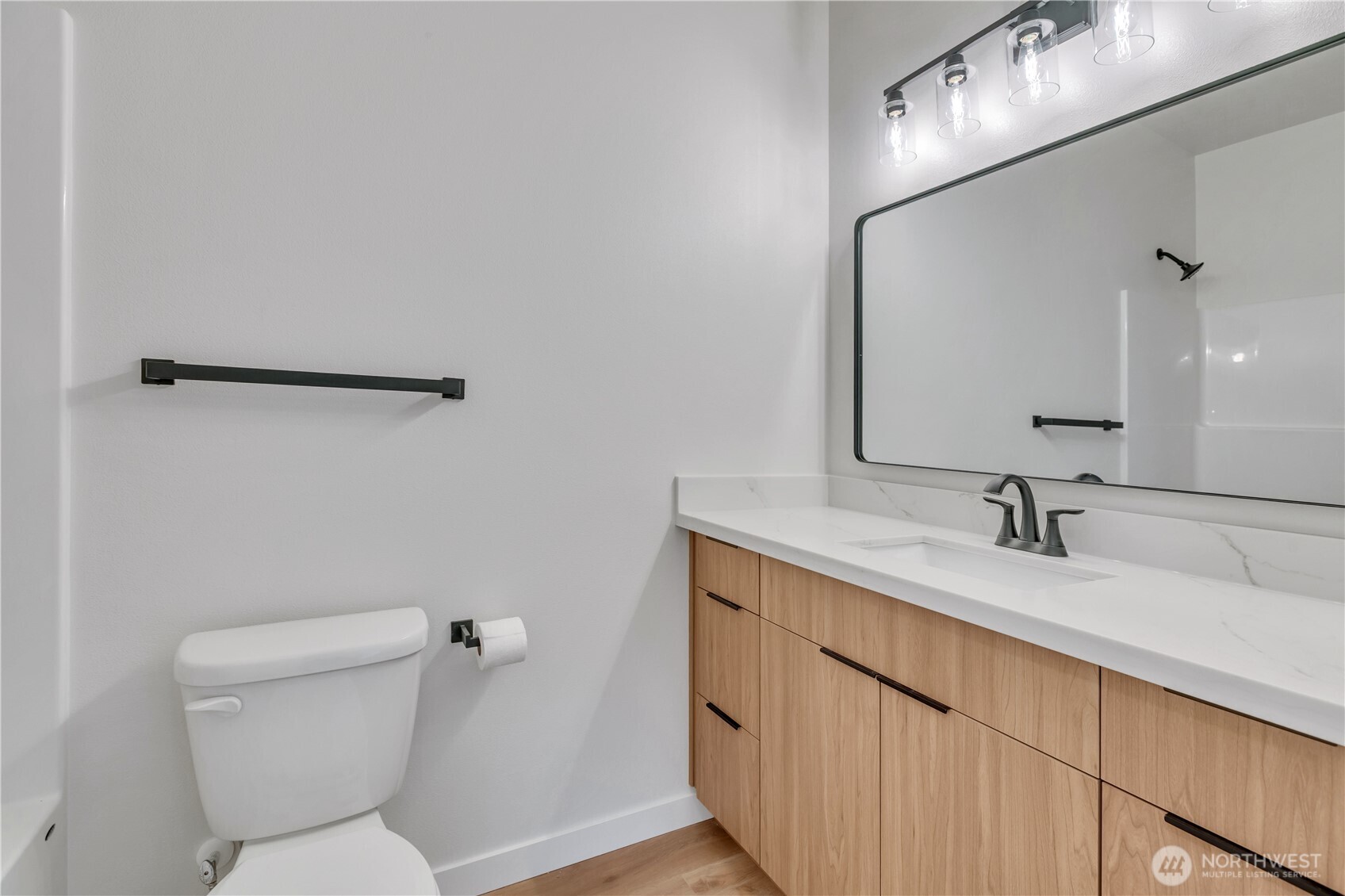 210 Silver Lane SE, Orting, WA 98360