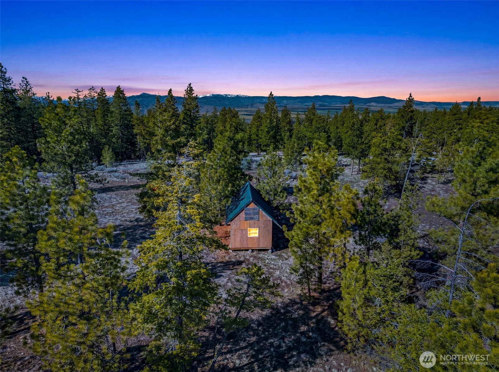 110 Blue Bird Ln , East Wenatchee, WA 98802