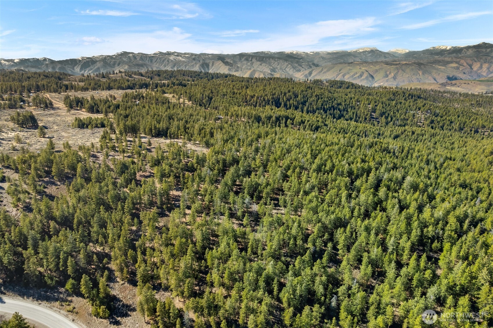 110 Blue Bird Ln , East Wenatchee, WA 98802