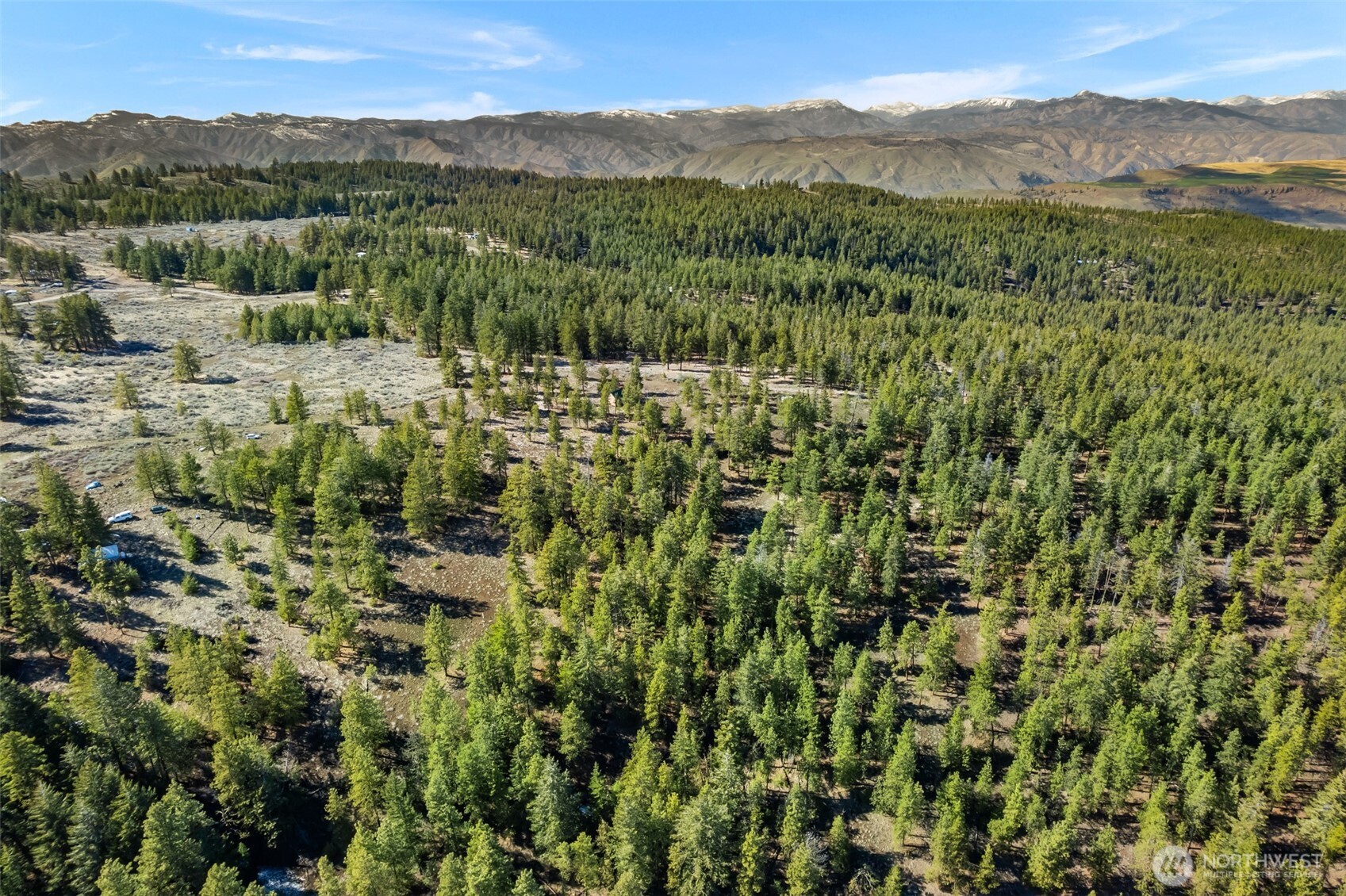 110 Blue Bird Ln , East Wenatchee, WA 98802